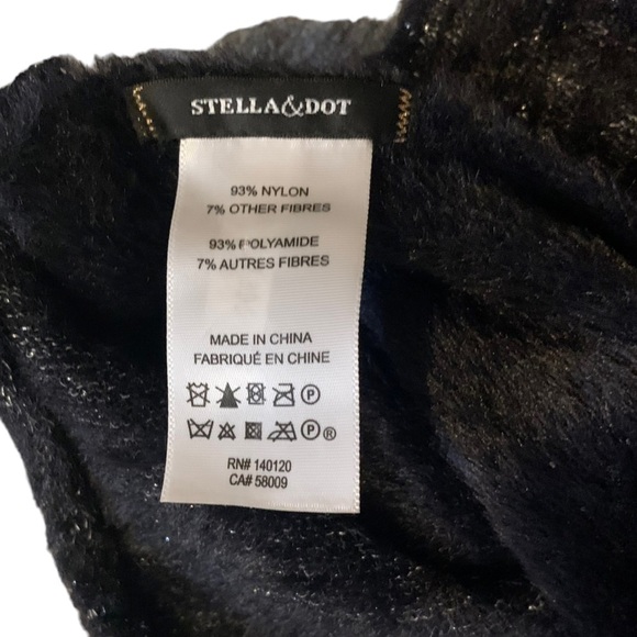 Stella & Dot Kaci Versatile 2 in 1 Soft Black Metallic Scarf - Picture 5 of 6